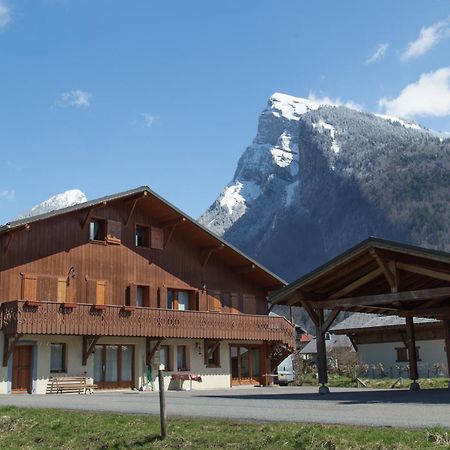 Particulier Loue 2 Appartements Communicants Dans Chalet A Samoens Jusqu A 16 Couchages ภายนอก รูปภาพ