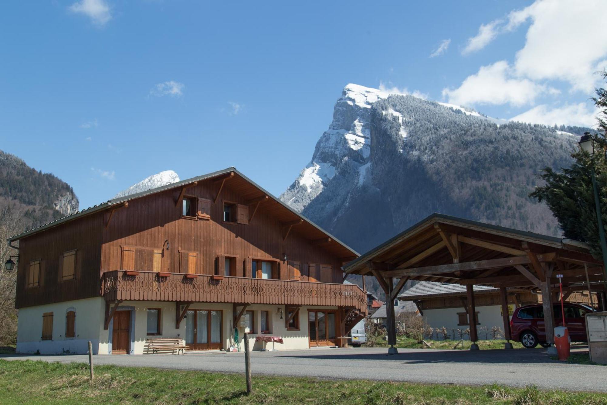Particulier Loue 2 Appartements Communicants Dans Chalet A Samoens Jusqu A 16 Couchages ภายนอก รูปภาพ