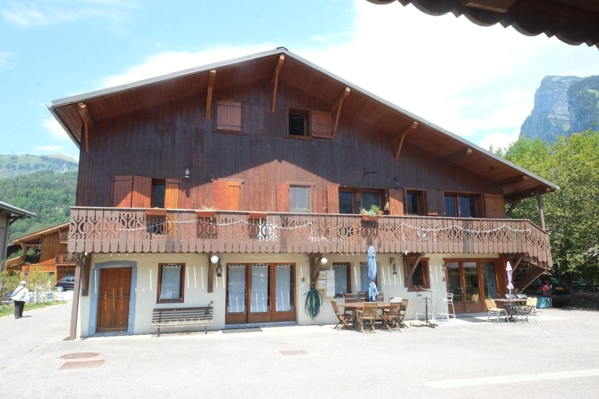 Particulier Loue 2 Appartements Communicants Dans Chalet A Samoens Jusqu A 16 Couchages ภายนอก รูปภาพ
